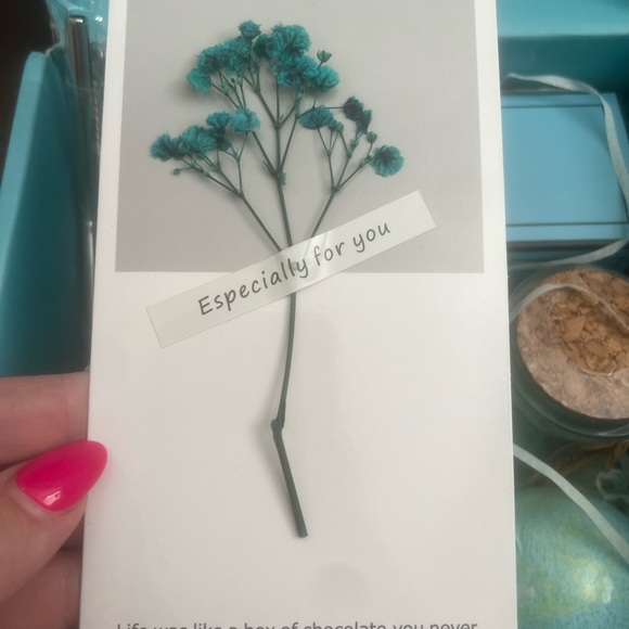 Turquoise Gift Box Set - Picture 7 of 8